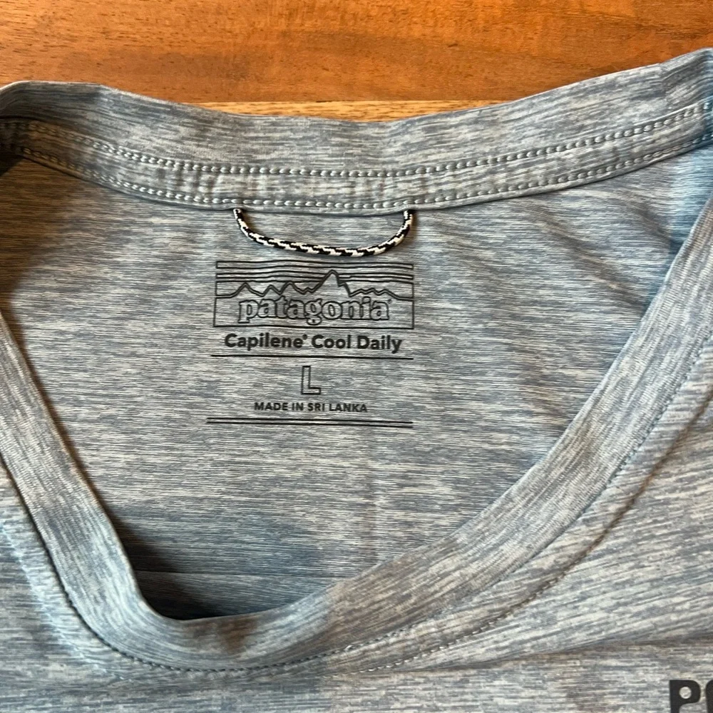 Patagonia Women’s Capeline Cool Daily T-Shirt - L - Picture 4 of 4